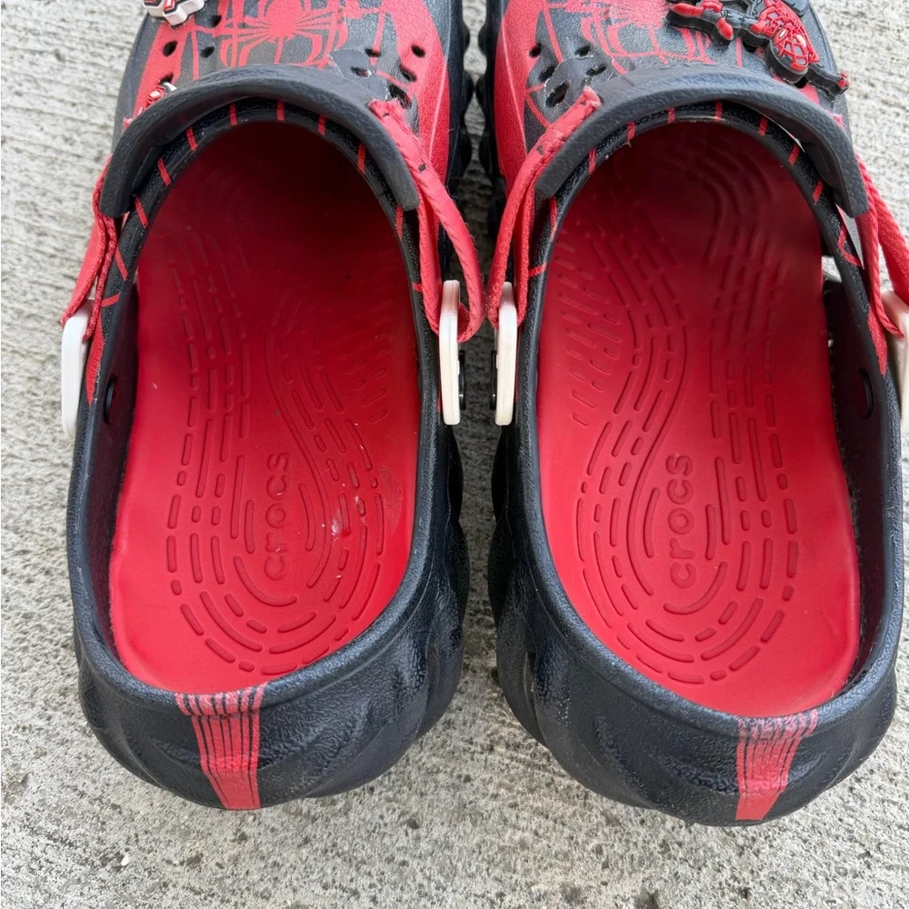 Crocs Team Spider-Man Echo Glow Clog - GLOW-IN-THE-DARK SPIDEY Kids Sz: J6 US